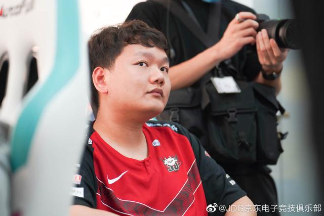 爱游戏官网-Scout新星势不可挡表现惊艳费城76人清晨队长鼓劲，现场解说直呼：冲刺阶段山东泰山调整名单以备荷甲